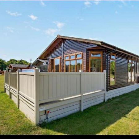 Ness Lodge Little Habton Luaran gambar